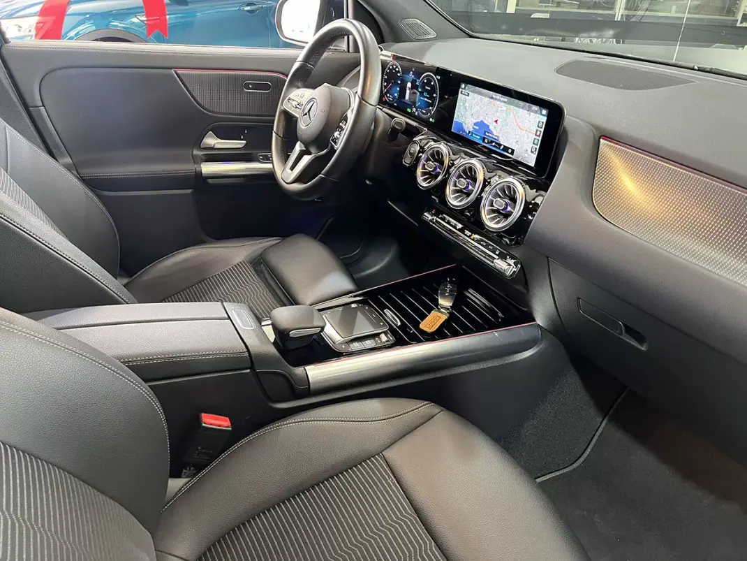Mercedes-Benz EQA 2021 - 30600 EUR, 49282 km - AUTO.MOTO.pt - 49282km - foto 19 de 24