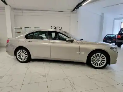 BMW 730 2009 - 23900 EUR, 107760 km - AUTO.MOTO.pt - 107760km - foto 3 de 54