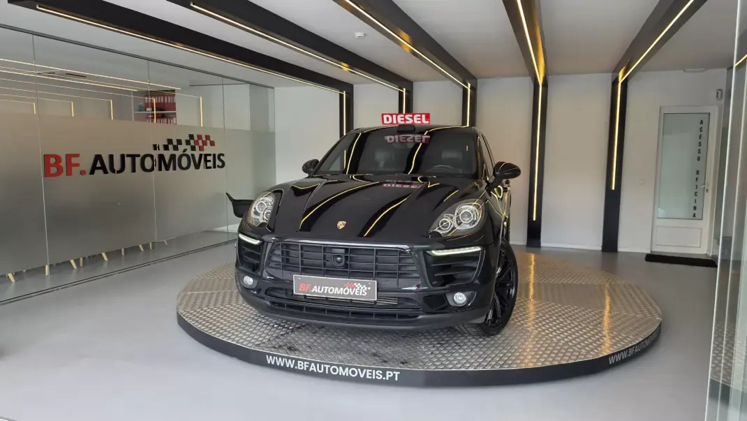 Porsche Macan 2014 - 33900 EUR, 211992 km - AUTO.MOTO.pt - 211992km - foto 10 de 58