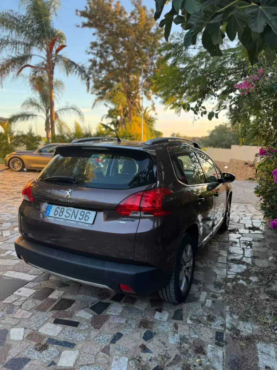 Peugeot 2008 2014 - 14500 EUR, 75896 km - AUTO.MOTO.pt - 75896km - foto 5 de 11
