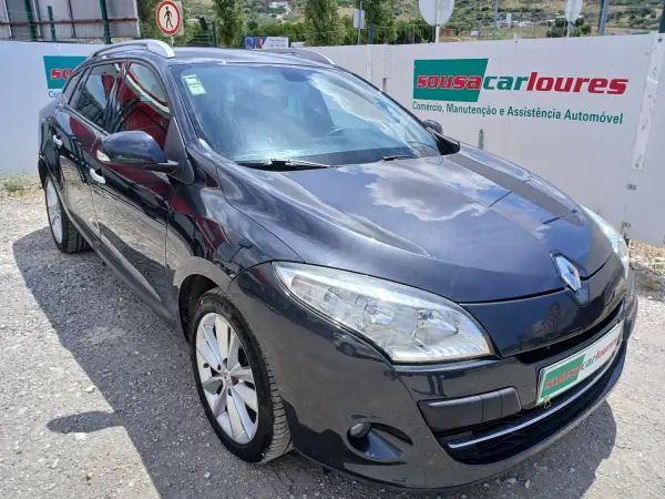 Renault Mégane Sport Tourer 2010 - 6850 EUR, 158137 km - AUTO.MOTO.pt - 158137km - foto 2 de 24