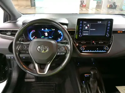 Toyota Corolla Touring Sports 2020 - 23900 EUR, 135568 km - AUTO.MOTO.pt - 135568km - foto 5 de 6