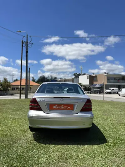 Mercedes-Benz C 270 2001 - 6500 EUR, 182000 km - AUTO.MOTO.pt - 182000km - foto 4 de 14