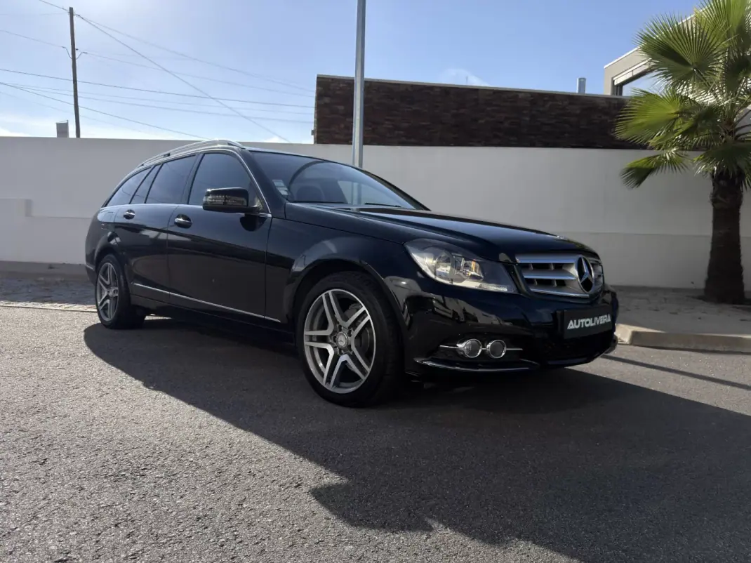 Mercedes-Benz C 200 2012 - 13400 EUR, 238872 km - foto 1 de 20