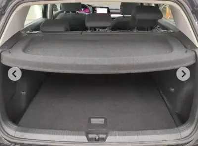 Volkswagen Golf 2022 - 27750 EUR, 130144 km - AUTO.MOTO.pt - 130144km - foto 9 de 10