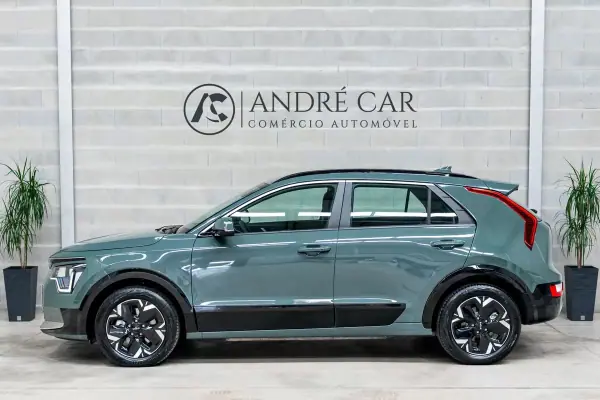 Kia e-Niro 2023 - 27950 EUR, 27488 km - AUTO.MOTO.pt - 27488km - foto 4 de 53