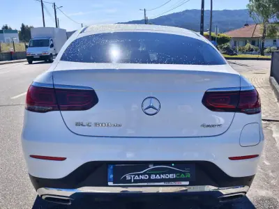 Mercedes-Benz GLC 300 2020 - 43500 EUR, 143000 km - AUTO.MOTO.pt - 143000km - foto 9 de 32