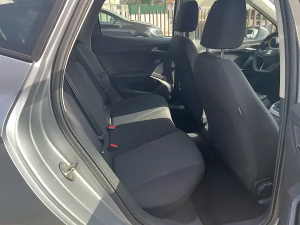 SEAT Arona 2023 - 15990 EUR, 60500 km - AUTO.MOTO.pt - 60500km - foto 16 de 18