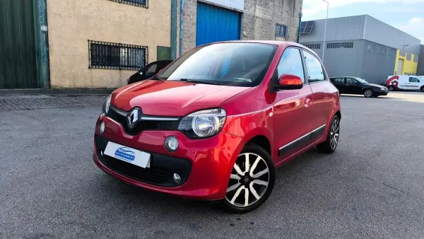 Renault Twingo 2014 - 6900 EUR, 150000 km - AUTO.MOTO.pt - 150000km - foto 2 de 14