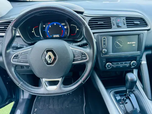 Renault Kadjar 2016 - 18000 EUR, 105000 km - AUTO.MOTO.pt - 105000km - foto 14 de 32
