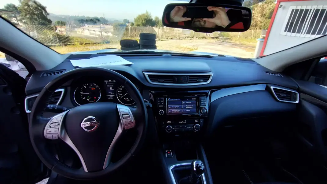 Nissan Qashqai 2017 - 15999 EUR, 139999 km - AUTO.MOTO.pt - 139999km - foto 21 de 34