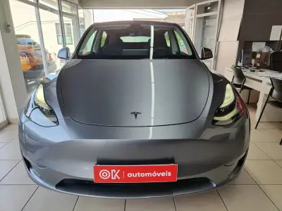 Tesla Model Y 2023 - 38900 EUR, 39000 km - AUTO.MOTO.pt - 39000km - foto 3 de 33