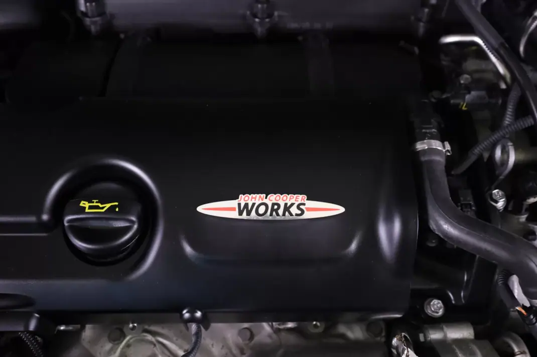 MINI John Cooper Works 2015 - 22950 EUR, 65169 km - AUTO.MOTO.pt - 65169km - foto 11 de 50