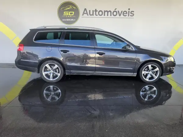 Volkswagen Passat Variant 2006 - 7300 EUR, 260000 km - AUTO.MOTO.pt - 260000km - foto 3 de 10