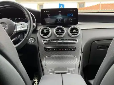 Mercedes-Benz GLC 300 2021 - 49499 EUR, 89500 km - AUTO.MOTO.pt - 89500km - foto 16 de 26