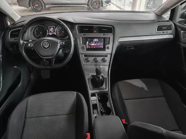 Volkswagen Golf 2013 - 10750 EUR, 198000 km - AUTO.MOTO.pt - 198000km - foto 33 de 34