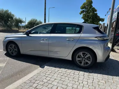 Peugeot 308 2022 - 21900 EUR, 30261 km - AUTO.MOTO.pt - 30261km - foto 3 de 28