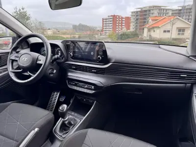 Hyundai Bayon 2021 - 18990 EUR, 1500 km - AUTO.MOTO.pt - 1500km - foto 17 de 28