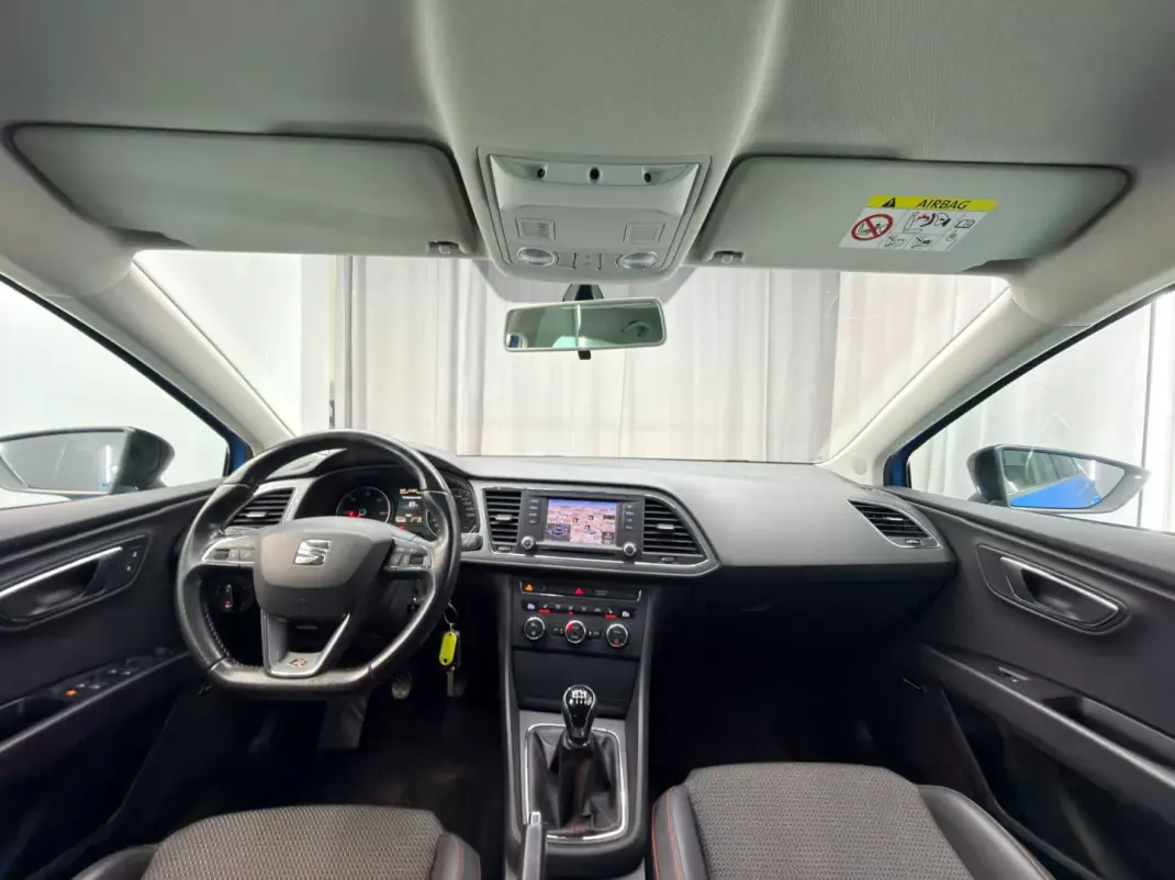 SEAT Leon 2014 - 14000 EUR, 160000 km - AUTO.MOTO.pt - 160000km - foto 10 de 18