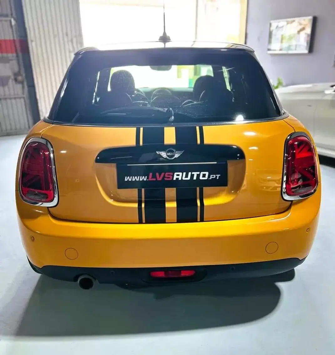 MINI 5 Portas 2016 - 13000 EUR, 203000 km - AUTO.MOTO.pt - 203000km - foto 4 de 27