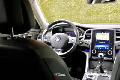 Renault Talisman Sport Tourer 2016 - 14750 EUR, 104000 km - AUTO.MOTO.pt - 104000km - foto 3 de 46