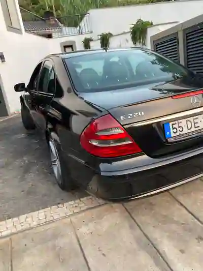 Mercedes-Benz E 220 2007 - 8950 EUR, 12000 km - AUTO.MOTO.pt - 12000km - foto 2 de 14