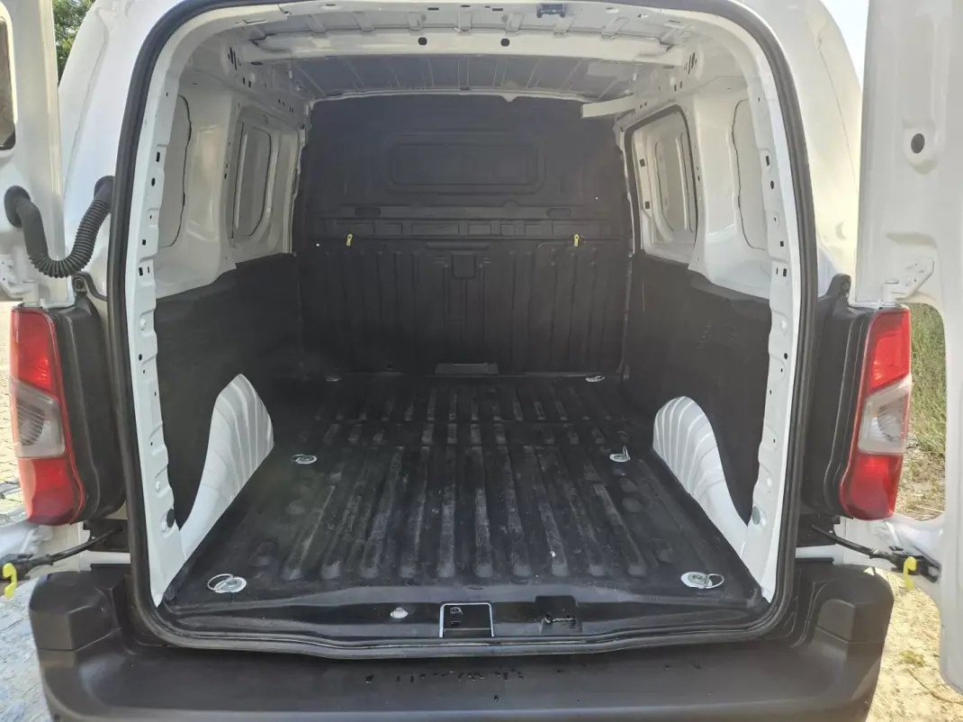 Toyota Proace 2022 - 13950 EUR, 110000 km - 110000km - foto 6 de 9