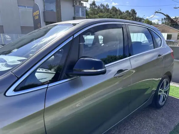 BMW 218 Active Tourer 2014 - 13900 EUR, 150000 km - AUTO.MOTO.pt - 150000km - foto 23 de 60