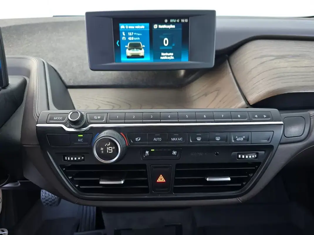 BMW i3 2019 - 12500 EUR, 216000 km - 216000km - foto 21 de 35