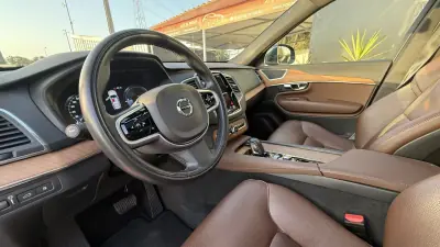 Volvo XC 90 2021 - 43990 EUR, 104000 km - AUTO.MOTO.pt - 104000km - foto 40 de 47