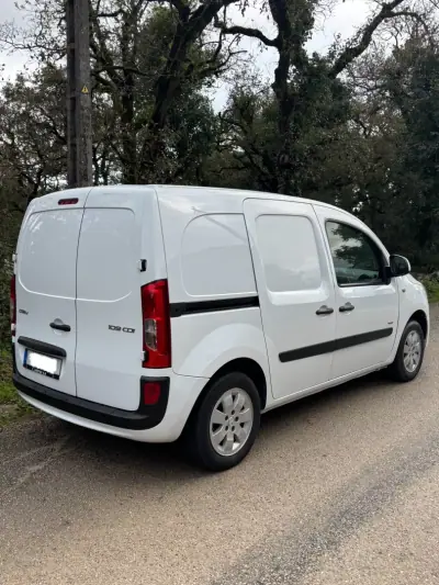 Mercedes-Benz Citan 2012 - 7990 EUR, 234000 km - AUTO.MOTO.pt - 234000km - foto 2 de 7
