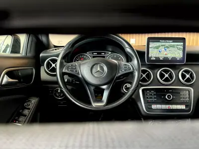Mercedes-Benz A 180 2015 - 15999 EUR, 219500 km - AUTO.MOTO.pt - 219500km - foto 79 de 110