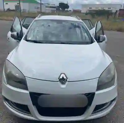 Renault Mégane Sport Tourer 2011 - 4999 EUR, 257000 km - AUTO.MOTO.pt - 257000km - foto 3 de 15