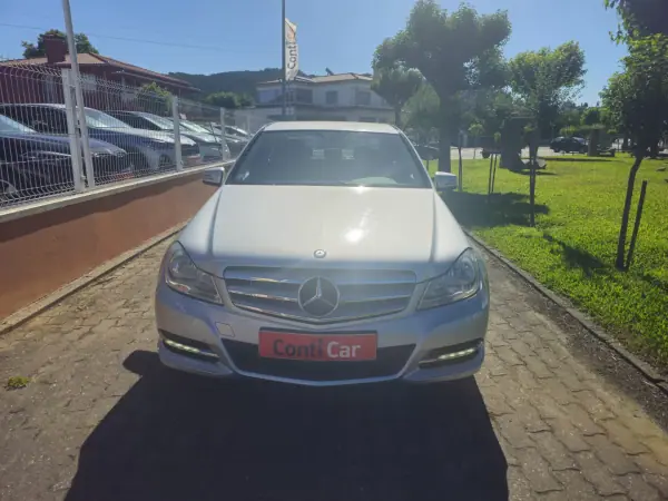 Mercedes-Benz C 200 2012 - 11990 EUR, 201378 km - AUTO.MOTO.pt - 201378km - foto 2 de 12