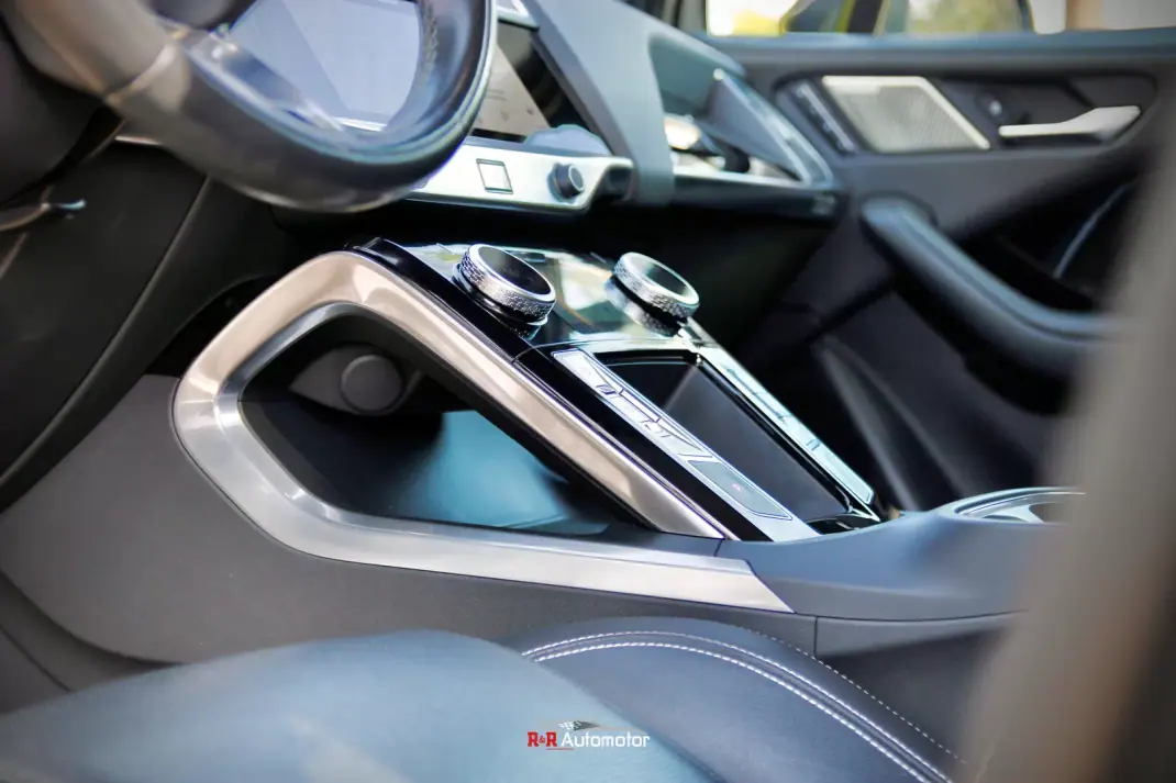 Jaguar I-Pace 2022 - 29900 EUR, 99000 km - AUTO.MOTO.pt - 99000km - foto 27 de 44