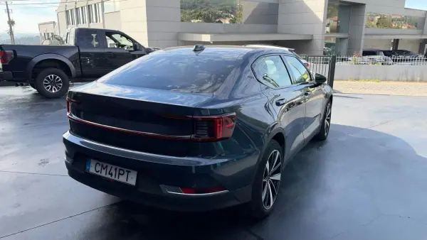 Polestar 2 2021 — foto 3 de 12