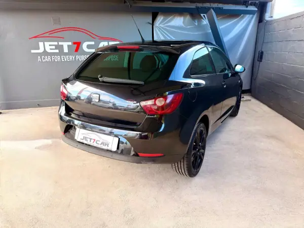 SEAT Ibiza 2011 - 7450 EUR, 207141 km - AUTO.MOTO.pt - 207141km - foto 5 de 15