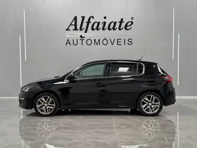 Peugeot 308 2018 - 11890 EUR, 159000 km - AUTO.MOTO.pt - 159000km - foto 5 de 35