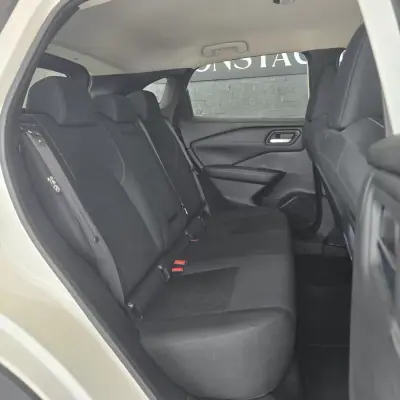 Nissan Qashqai 2024 - 21950 EUR, 78290 km - 78290km - foto 8 de 28