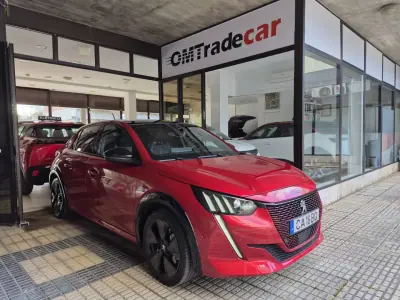 Peugeot e-208 2022 - 18999 EUR, 14864 km - AUTO.MOTO.pt - 14864km - foto 15 de 38