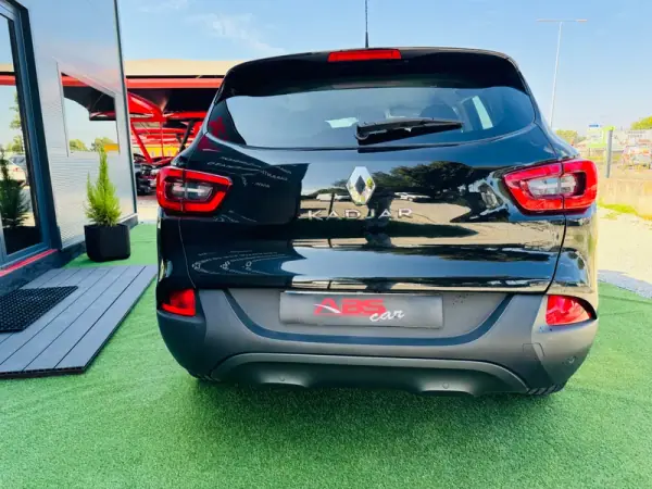Renault Kadjar 2016 - 18000 EUR, 105000 km - AUTO.MOTO.pt - 105000km - foto 7 de 32