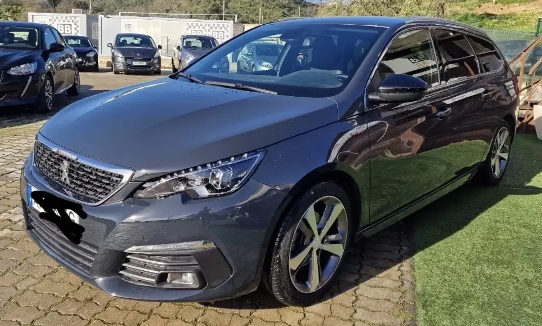 Peugeot 308 SW 2020 - 15900 EUR, 171000 km - AUTO.MOTO.pt - 171000km - foto 1 de 9