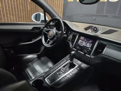 Porsche Macan 2014 - 35900 EUR, 180000 km - foto 4 de 23