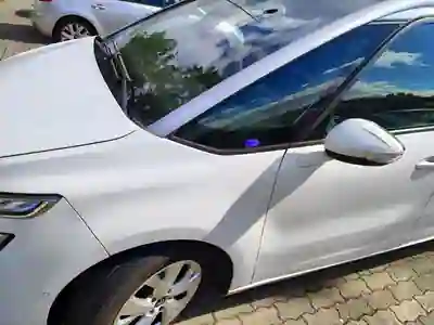 Citroën C4 Grand Picasso 2018 - 10890 EUR, 217500 km - AUTO.MOTO.pt - 217500km - foto 13 de 22