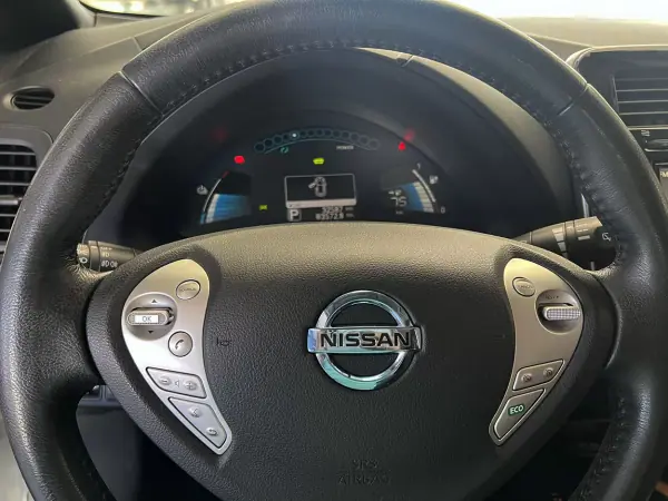 Nissan Leaf 2016 - 7800 EUR, 32548 km - 32548km - foto 17 de 20