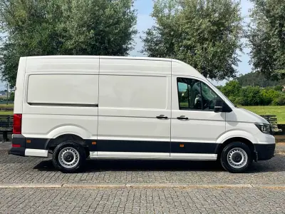 VW Crafter 2.0 TDI L3H3 IVA Dedutível 2022 - 26450 EUR, 128000 km - AUTO.MOTO.pt - 128000km - foto 5 de 33