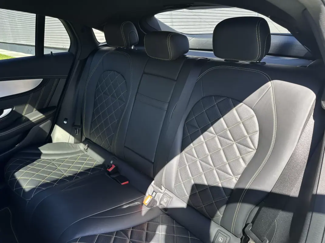 Mercedes-Benz GLC 63 AMG 2018 - 75000 EUR, 100000 km - 100000km - foto 42 de 93