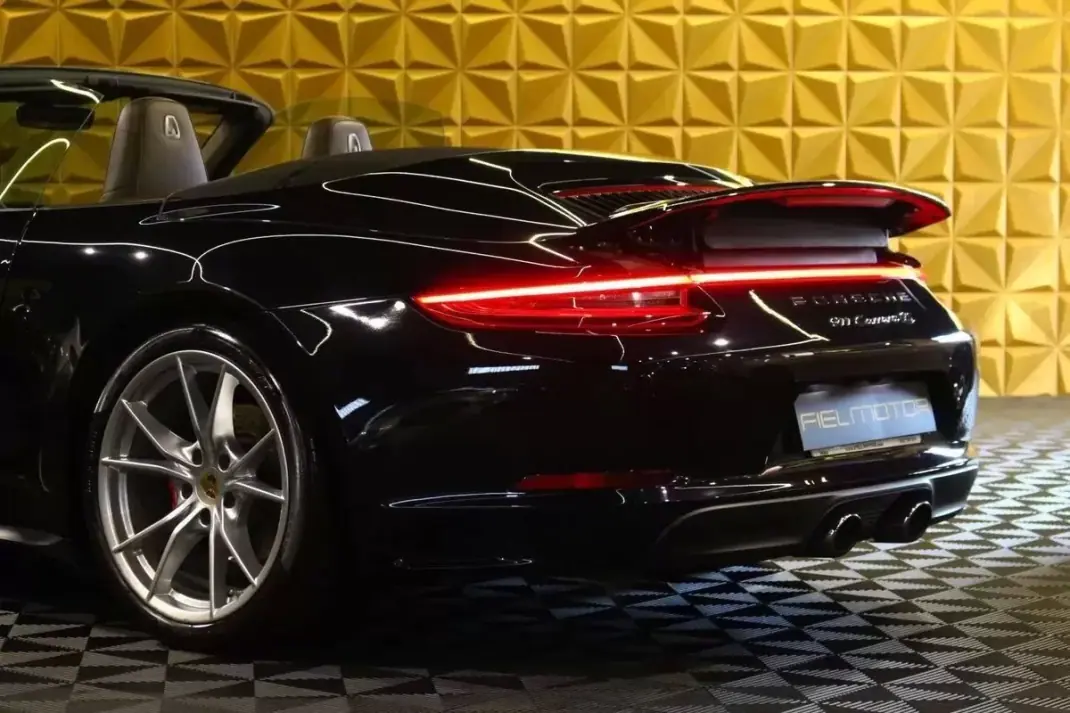 Porsche 911 2017 - 119000 EUR, 75000 km - 75000km - foto 11 de 40