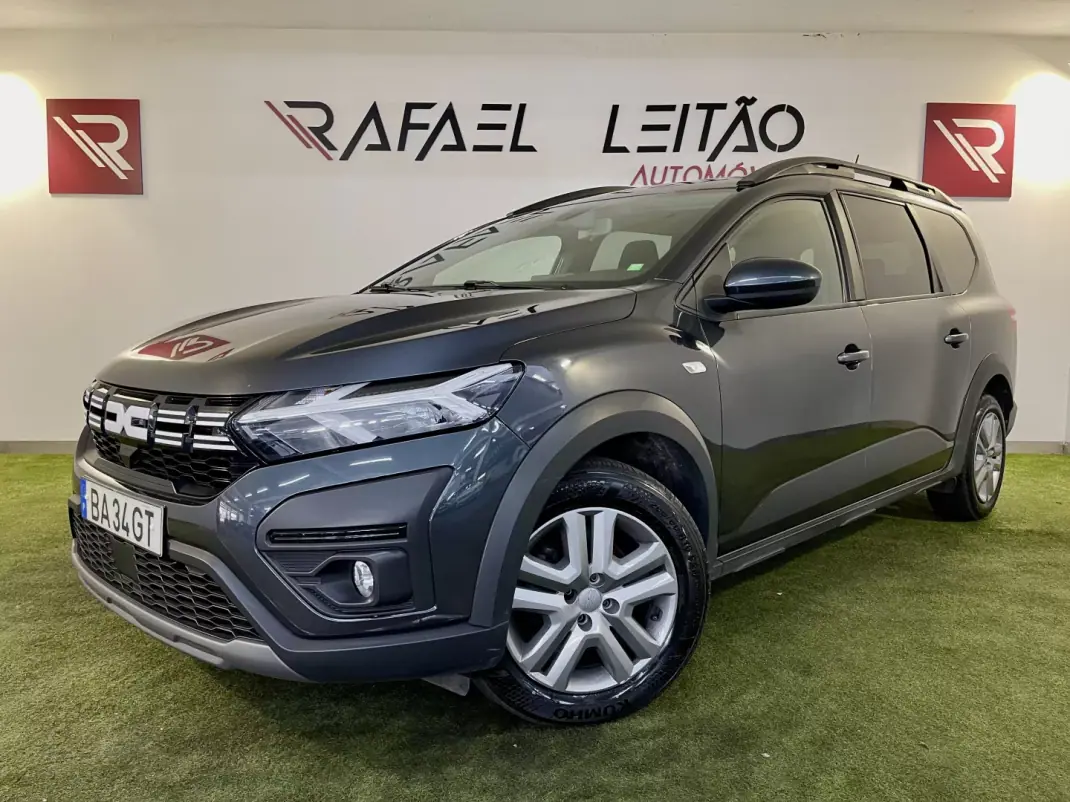 Dacia Jogger 2023 - 14950 EUR, 107000 km - AUTO.MOTO.pt - 107000km - foto 2 de 33