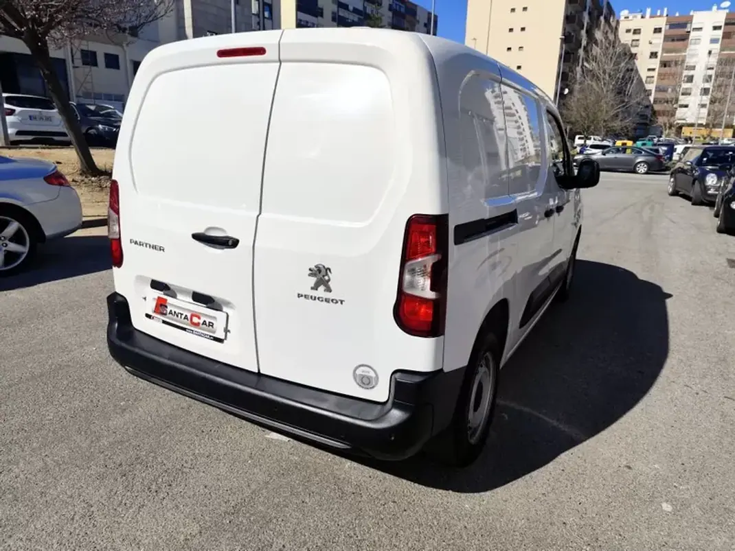 Peugeot Partner 1.6 HDI , 3 Lug. , Iva Dedutivel 2019 - 11980 EUR, 190000 km - AUTO.MOTO.pt - 190000km - foto 19 de 22
